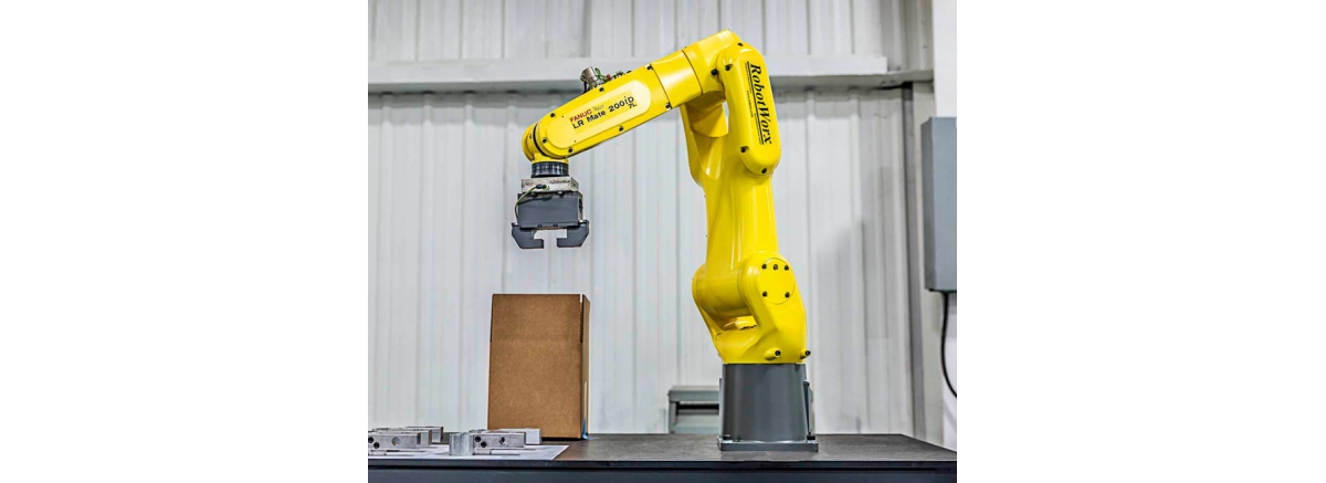 Обновление в каталоге Fanuc: Мини-робот LR Mate 200iD/7H